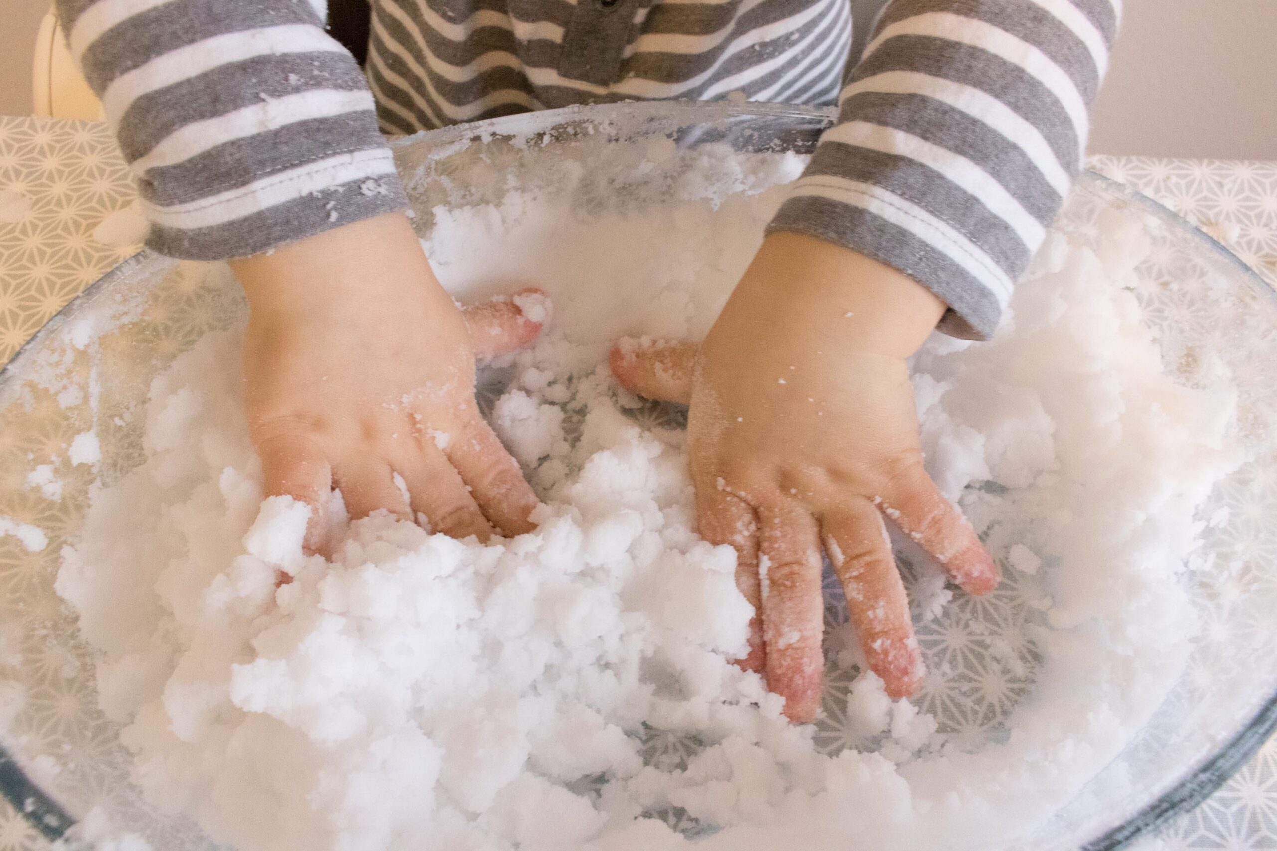 Cómo hacer nieve artificial y 8 ideas para jugar - cristic